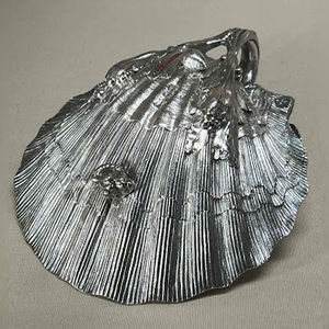 Meet your Posher, Dina